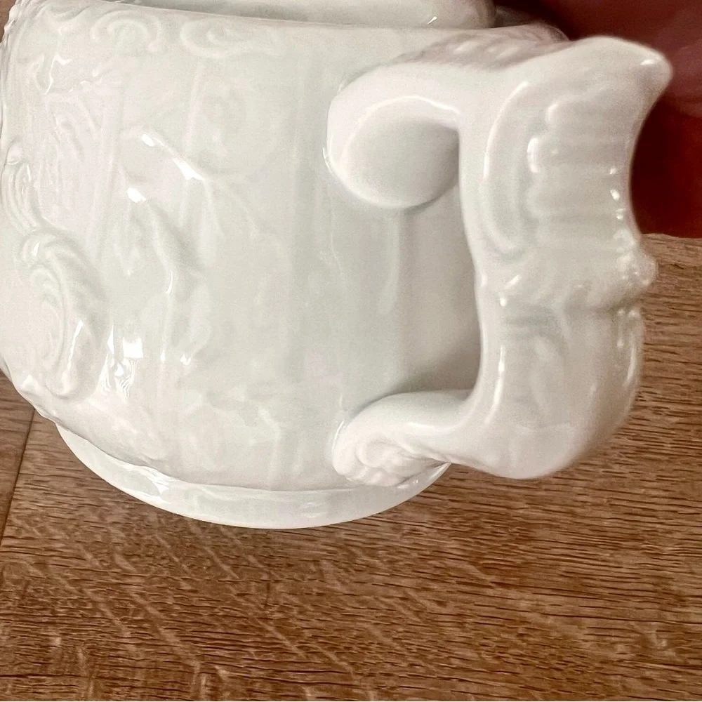Rosenthal Germany Classic‎ Rose Collection Teapot Sanssouci White Embossed 5